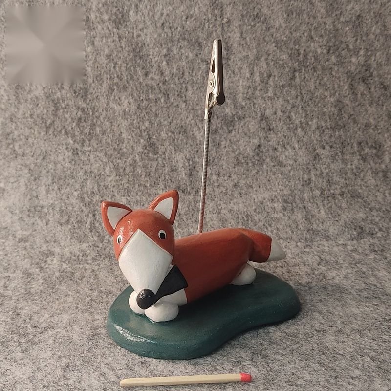 Corgi con clip, altra vista 2