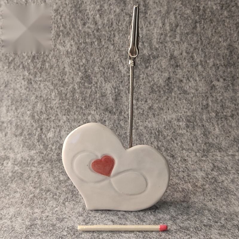 Cuore con clip, altra vista 2
