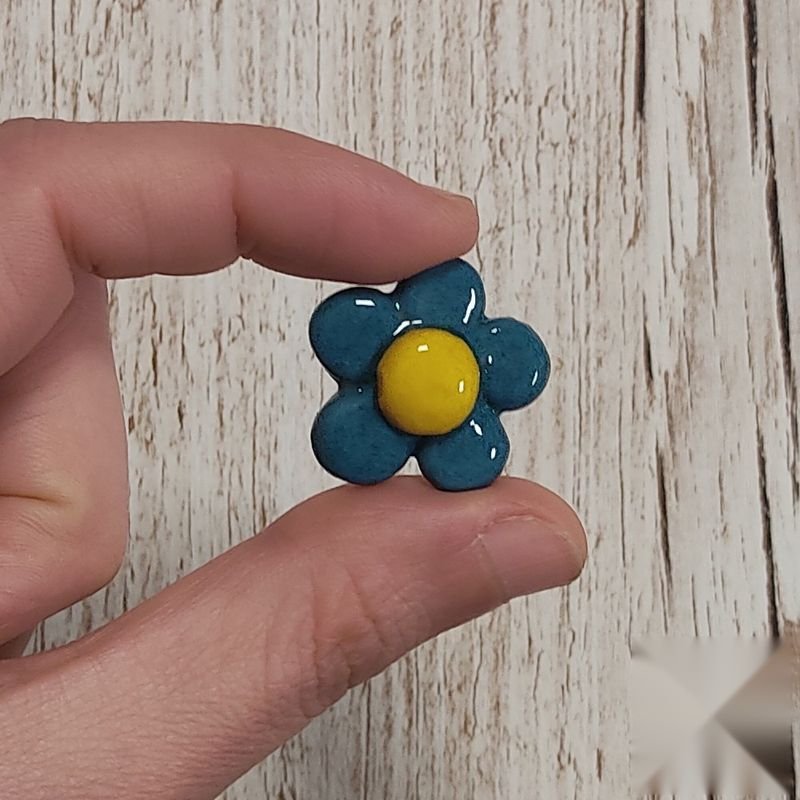 Fiore calamita blu